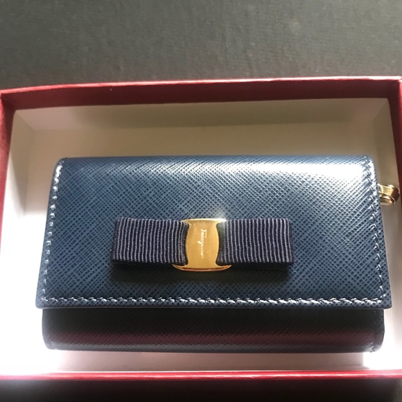 Ferragamo card and key ring - Picture 2 of 9